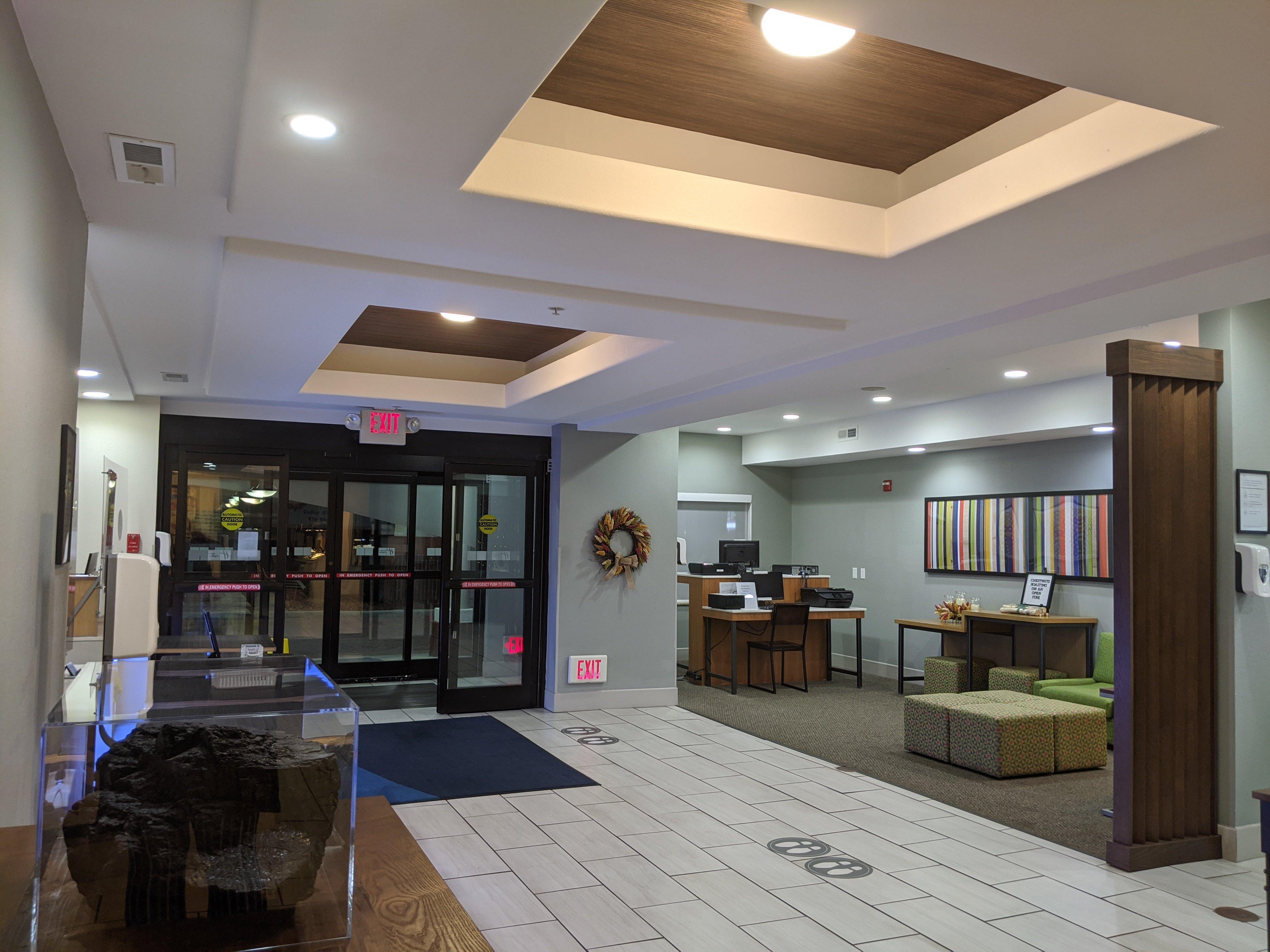 Holiday Inn Express Hotel & Suites Claypool Hill -Richlands Area By Ihg Pounding Mill Buitenkant foto