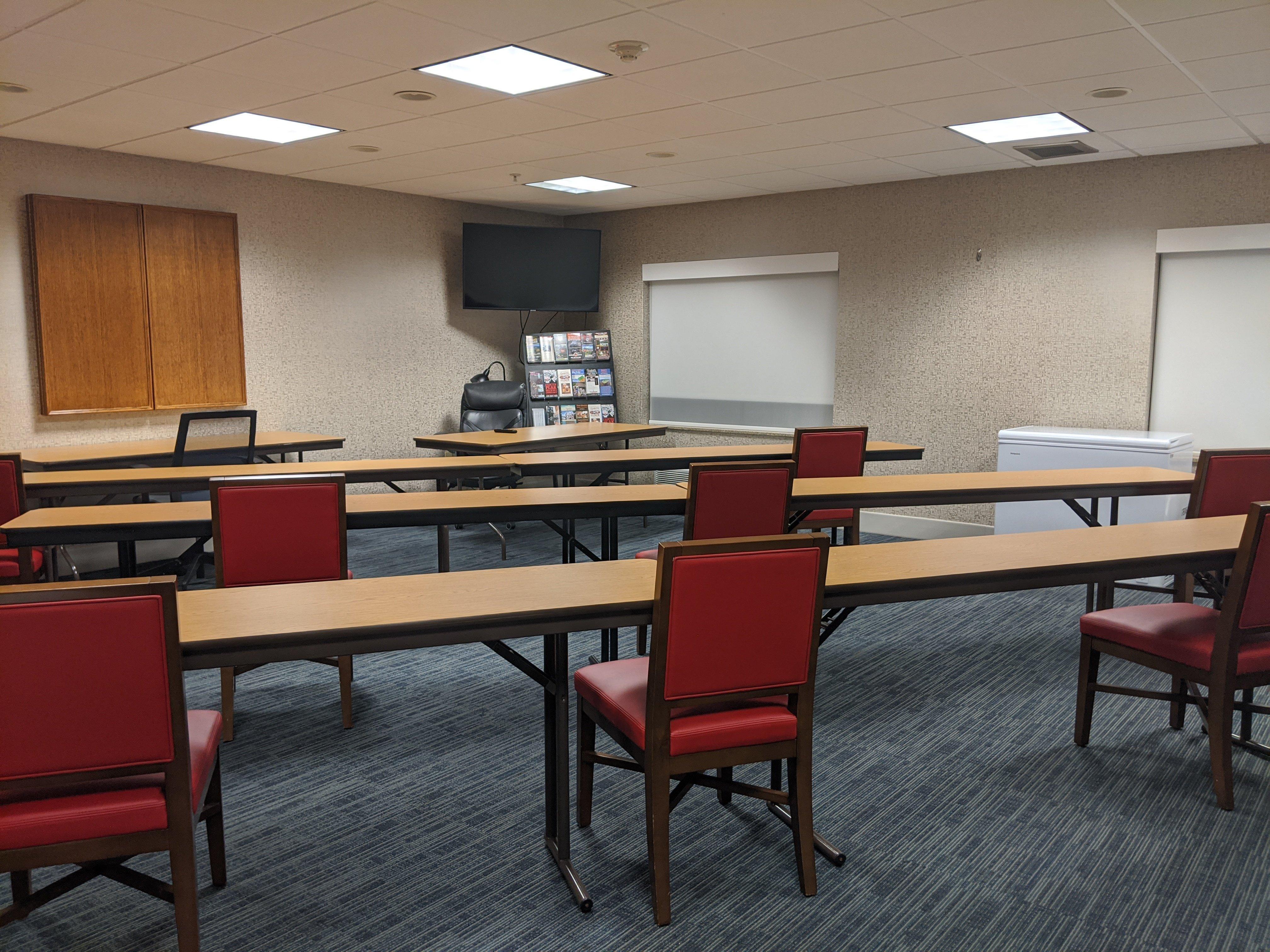 Holiday Inn Express Hotel & Suites Claypool Hill -Richlands Area By Ihg Pounding Mill Buitenkant foto