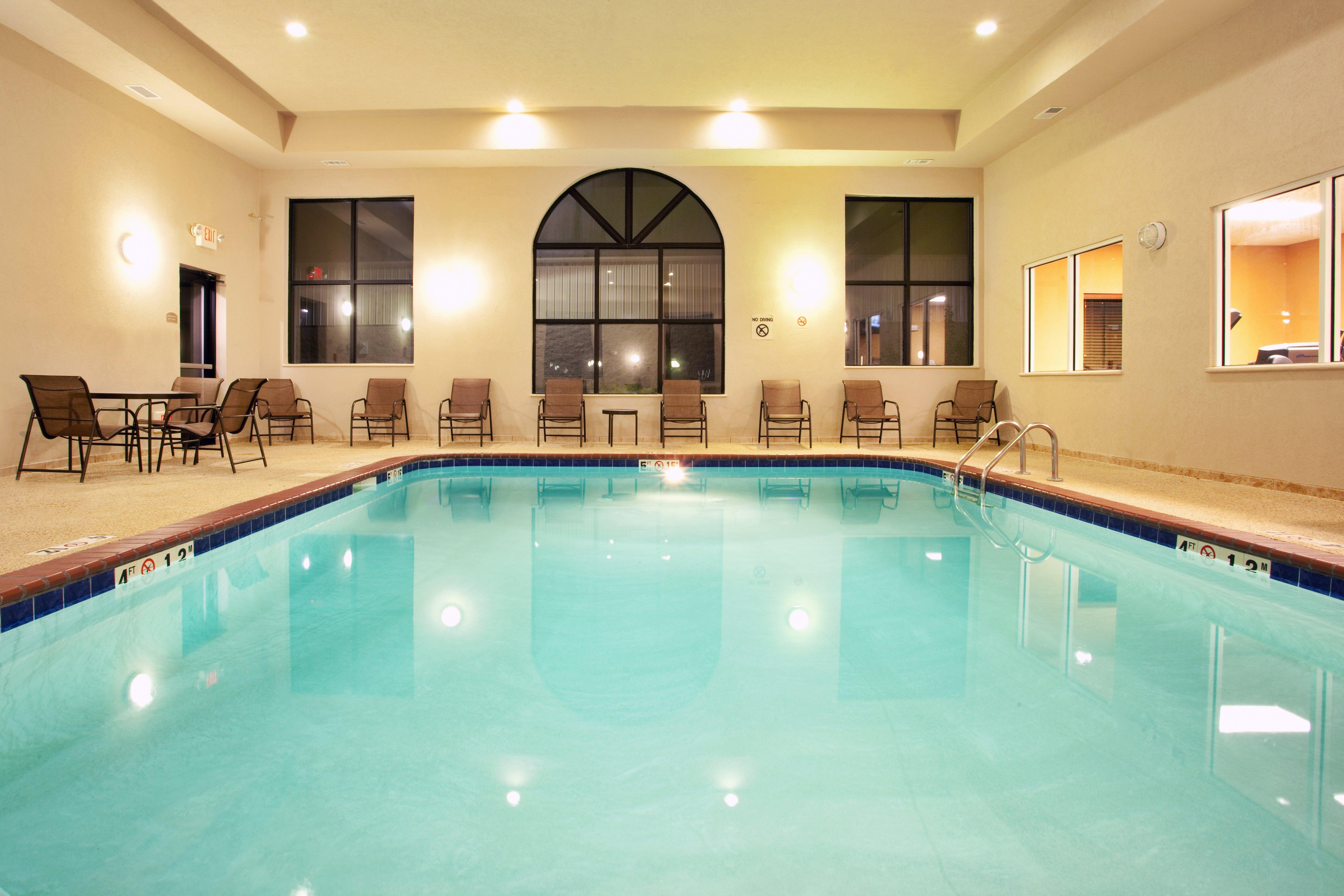 Holiday Inn Express Hotel & Suites Claypool Hill -Richlands Area By Ihg Pounding Mill Buitenkant foto