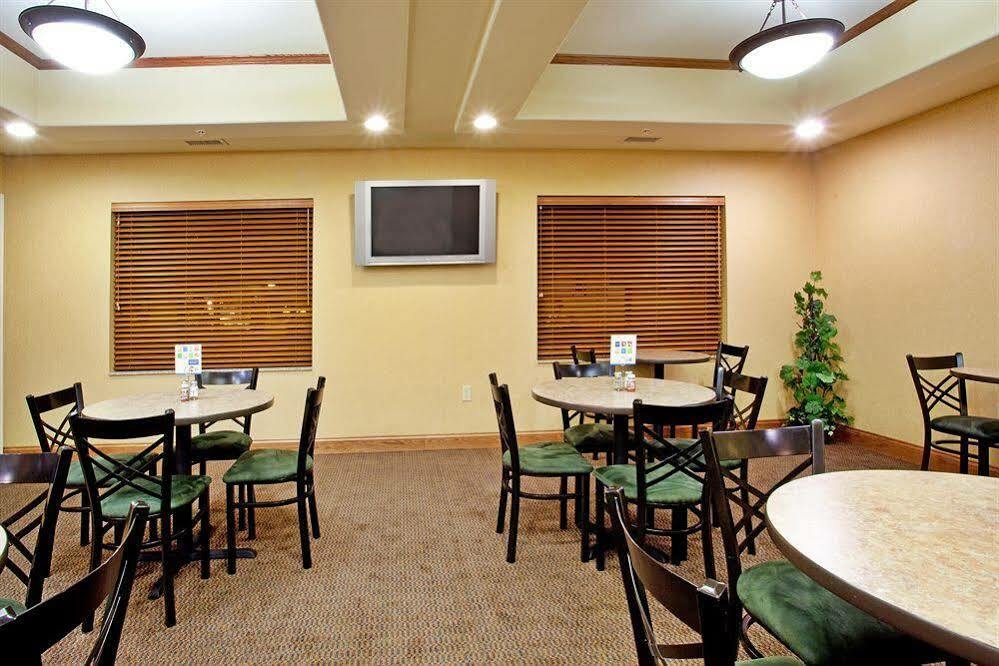 Holiday Inn Express Hotel & Suites Claypool Hill -Richlands Area By Ihg Pounding Mill Buitenkant foto