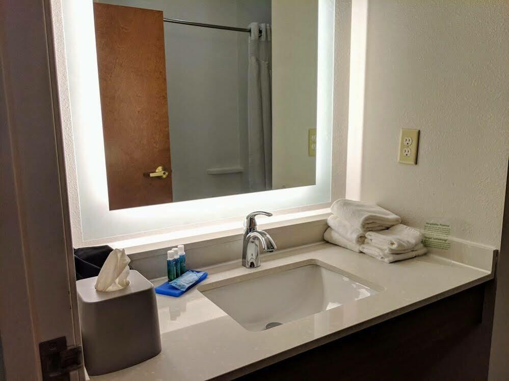 Holiday Inn Express Hotel & Suites Claypool Hill -Richlands Area By Ihg Pounding Mill Buitenkant foto